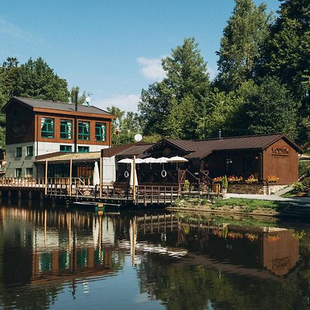 Hotel Vodnik Vimperk Exterior foto
