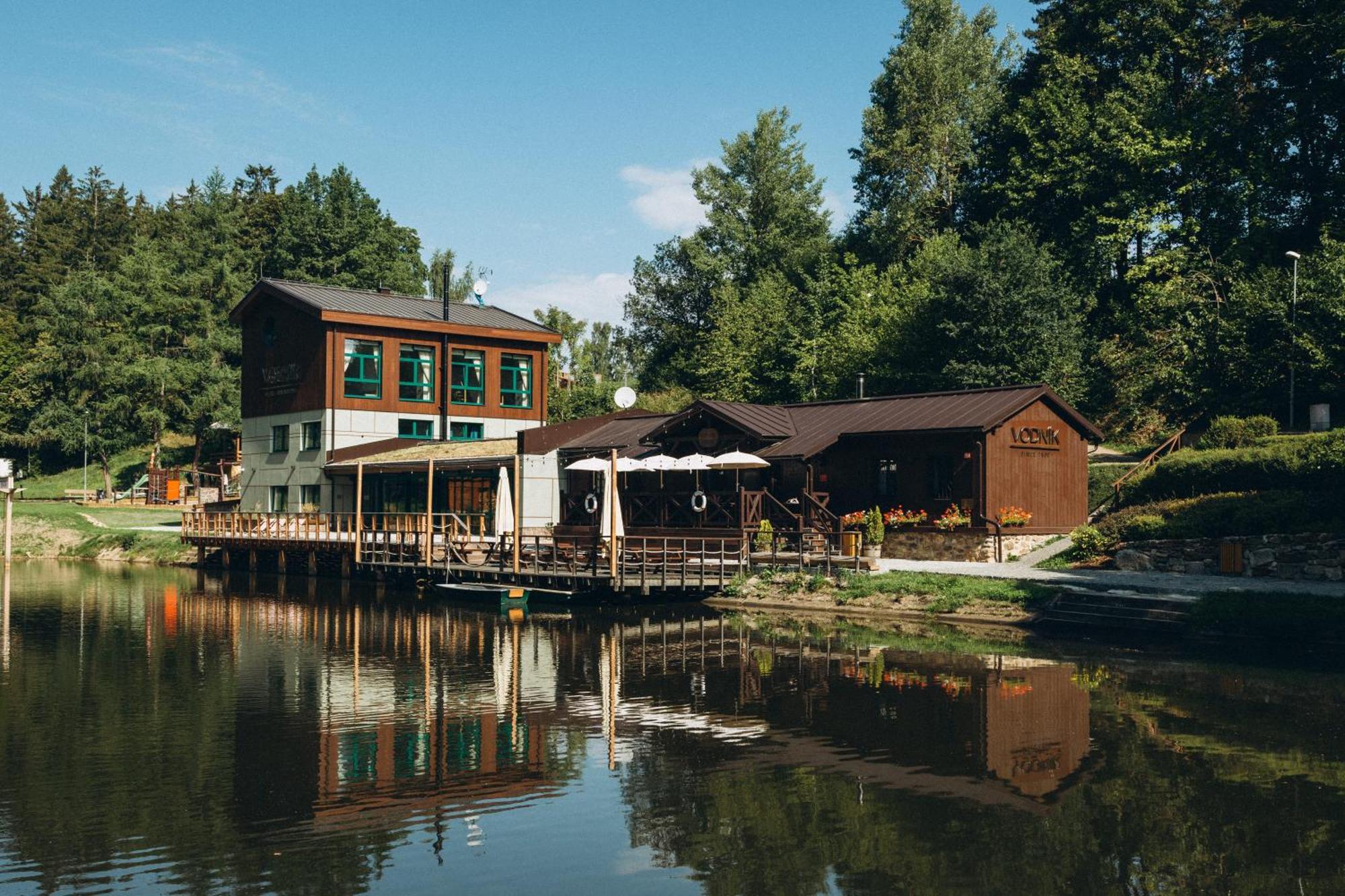 Hotel Vodnik Vimperk Exterior foto